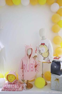 千萬(wàn)粉絲IP小獅子賽季與圖拉貿(mào)易授權(quán)暨合作簽約儀式圓滿(mǎn)舉行